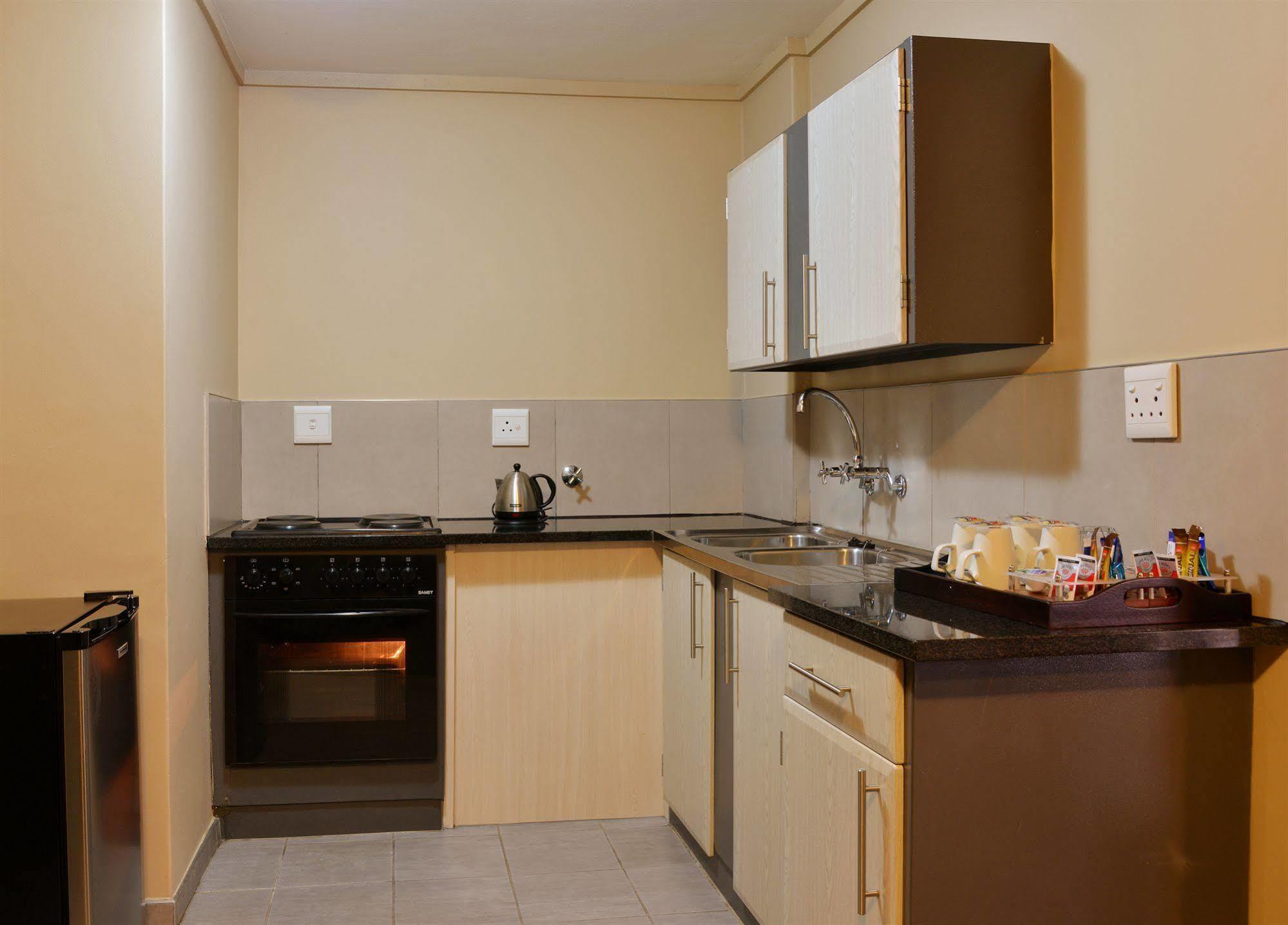Anew Hotel Hatfield פרטוריה מראה חיצוני תמונה
